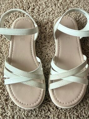 The Children's Place White Strappy Girls Sandals